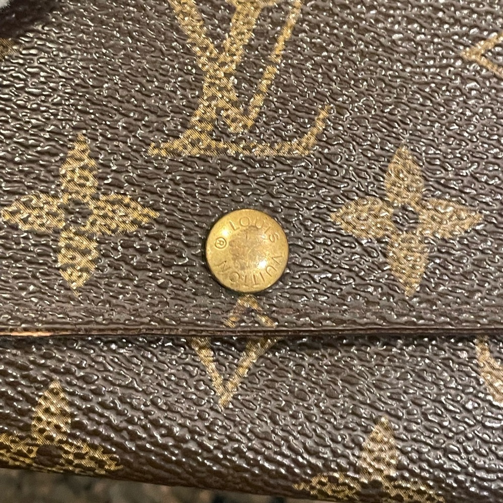 Louis Vuitton 6 key in monogram - Picture 5 of 10